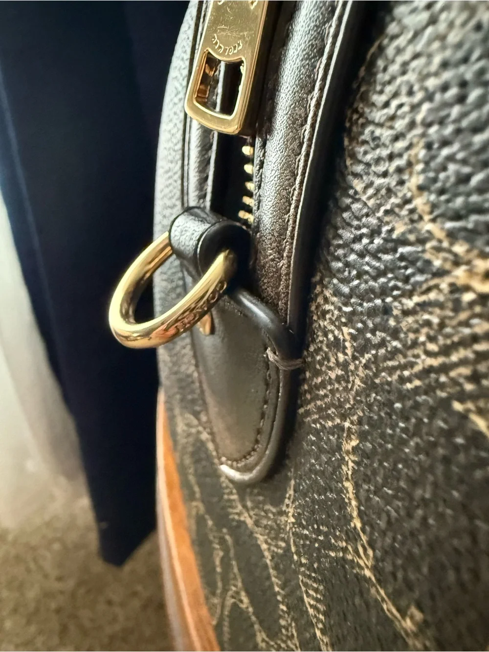 Coach Rowan loved signature canvas with Gold Hardware